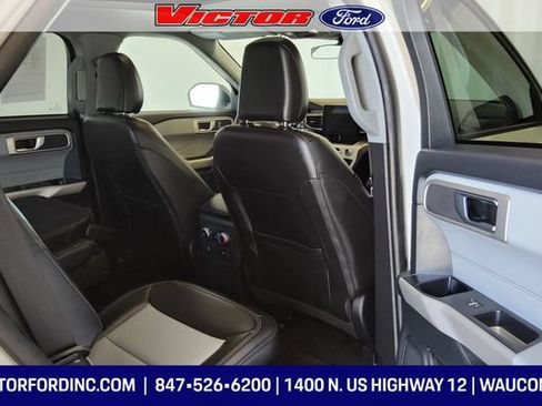 Used 2024 Ford Explorer XLT w/ Equipment Group 202A AWD/4WD image 11