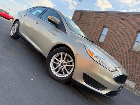 Used 2015 Ford Focus SE image 55