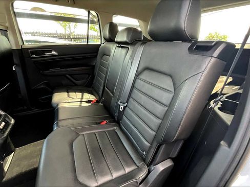Used 2019 Volkswagen Atlas SEL Premium image 20