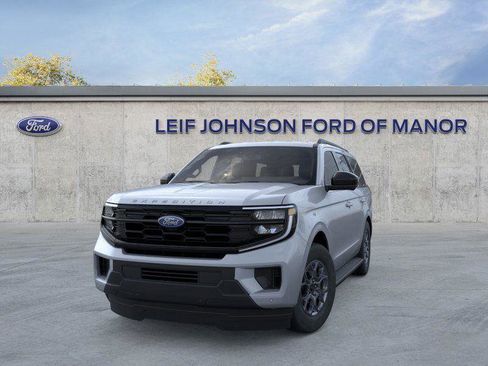 New 2025 Ford Expedition Active RWD image 2