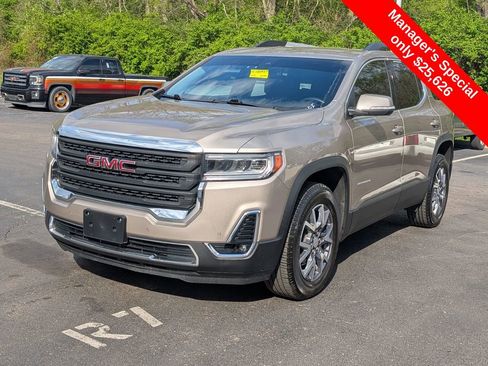 Used 2023 GMC Acadia SLT AWD/4WD image 3