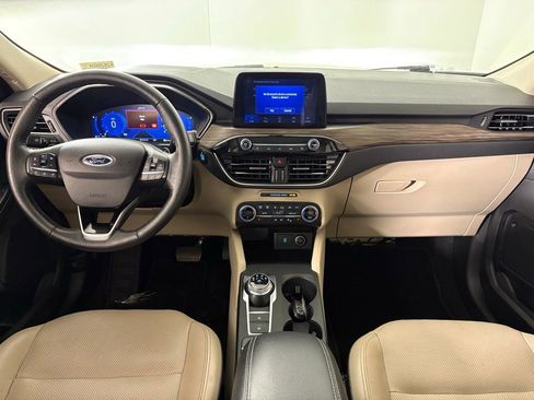 Used 2020 Ford Escape Titanium image 39