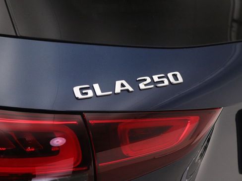 Certified 2023 Mercedes-Benz GLA 250 image 19