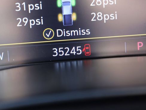 Used 2019 Chevrolet Colorado ZR2 image 14