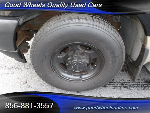 Used 2001 Ford F250 Lariat image 11