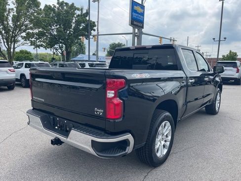 Used 2022 Chevrolet Silverado 1500 LTZ w/ LTZ Premium Package image 3