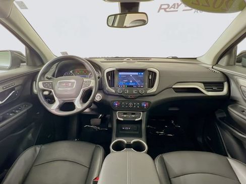 Used 2022 GMC Terrain SLT w/ Infotainment Package II AWD/4WD image 25
