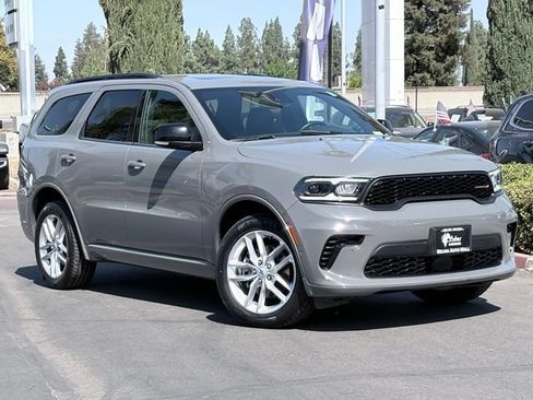 Used 2025 Dodge Durango GT AWD/4WD image 2