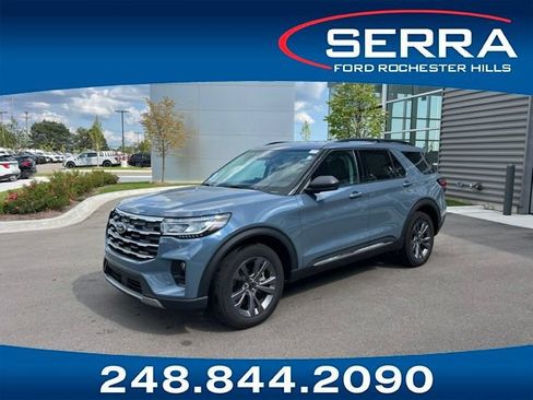 Used 2025 Ford Explorer Active w/ Active Comfort Package AWD/4WD image 1