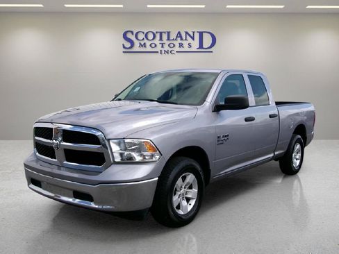Used 2024 RAM 1500 Classic SLT AWD/4WD image 2