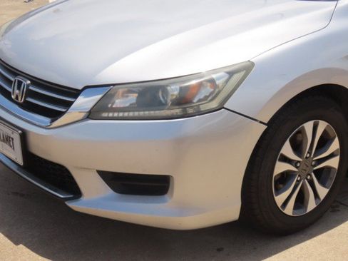 Used 2013 Honda Accord LX image 3