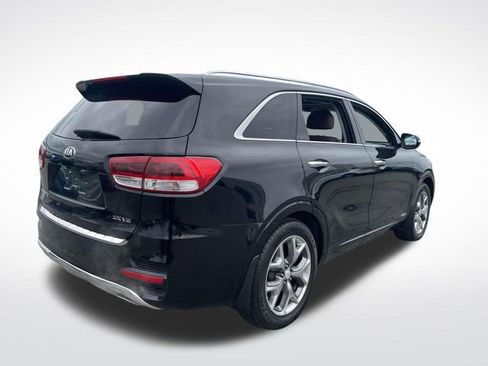 Used 2018 Kia Sorento SX image 9