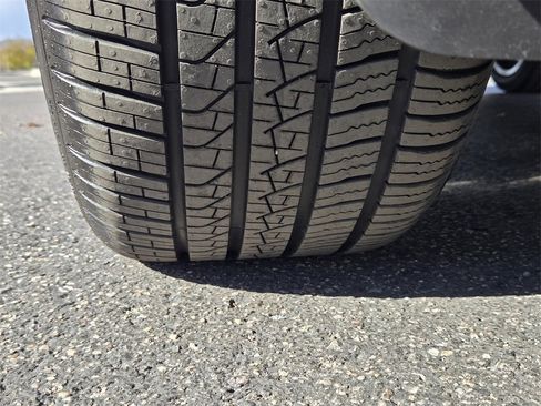 New 2026 BMW X5 M60i image 12