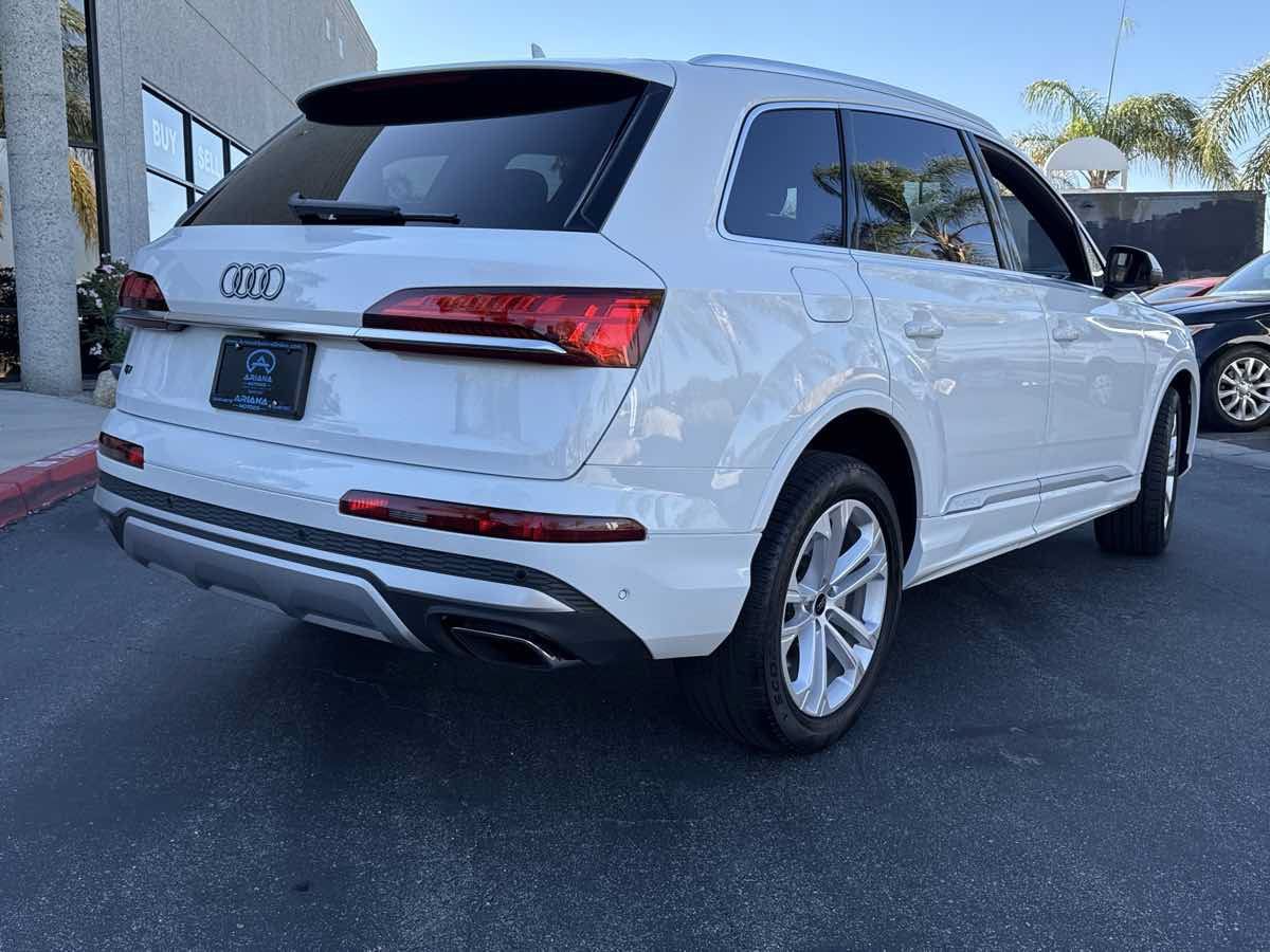 Used 2025 Audi Q7 3.0T Premium Plus AWD/4WD image 5