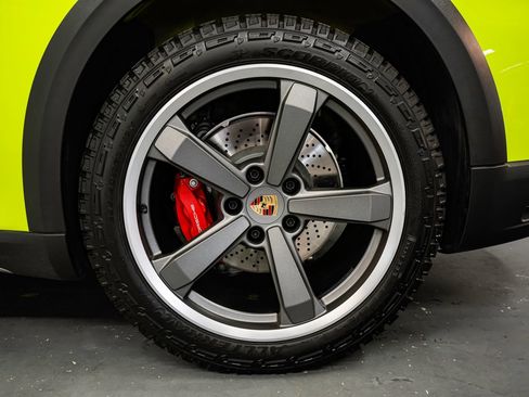 Used 2024 Porsche 911 Dakar AWD/4WD image 54