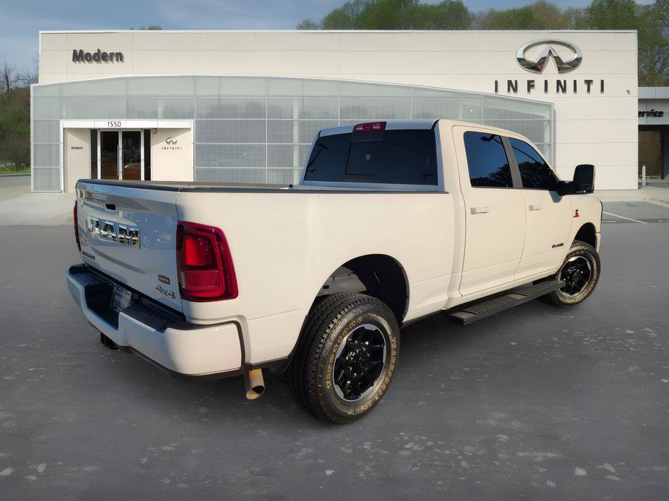 Used 2026 RAM 2500 Laramie AWD/4WD image 4