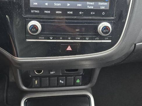 Used 2020 Mitsubishi Outlander SEL AWD/4WD image 20