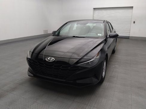 Used 2023 Hyundai Elantra SE w/ Cargo Package FWD image 15