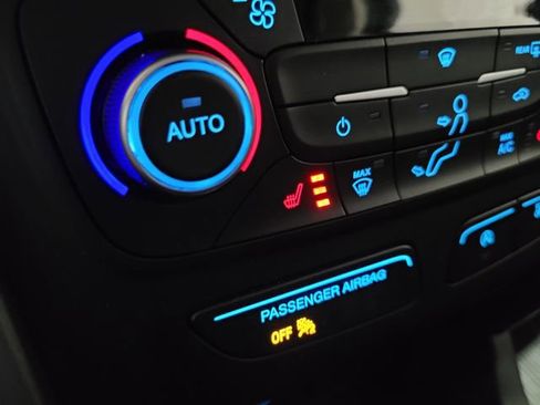 Used 2018 Ford Escape SEL w/ Ford Safe & Smart Package image 6