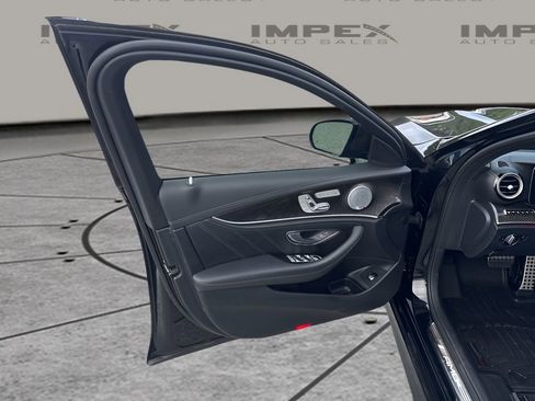 Used 2018 Mercedes-Benz E 63 AMG S w/ AMG Premium Package image 23