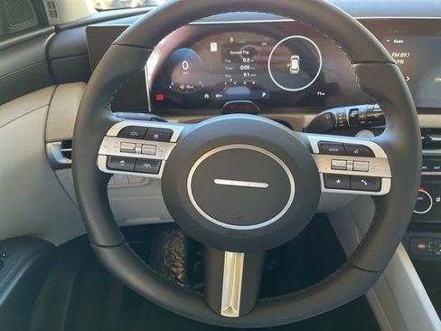 New 2026 Hyundai Tucson SEL image 18