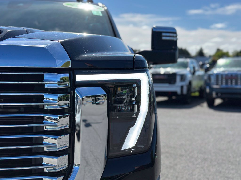 Certified 2024 GMC Sierra 2500 Denali w/ Denali Reserve Package AWD/4WD image 37
