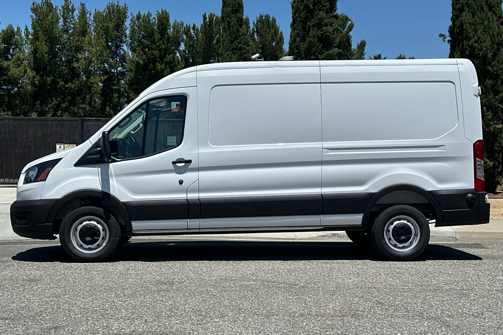 New 2026 Ford Transit 250 148 Medium Roof RWD image 7