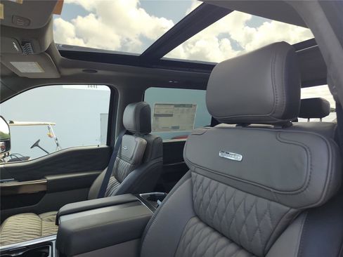 New 2026 Ford F250 Platinum image 15