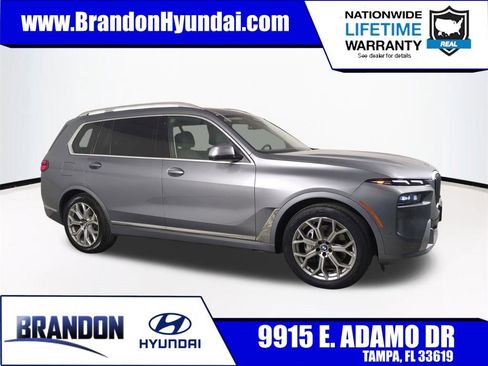 Used 2025 BMW X7 xDrive40i image 1