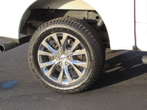 Used 2016 Ford F150 XLT w/ Equipment Group 302A Luxury image 12