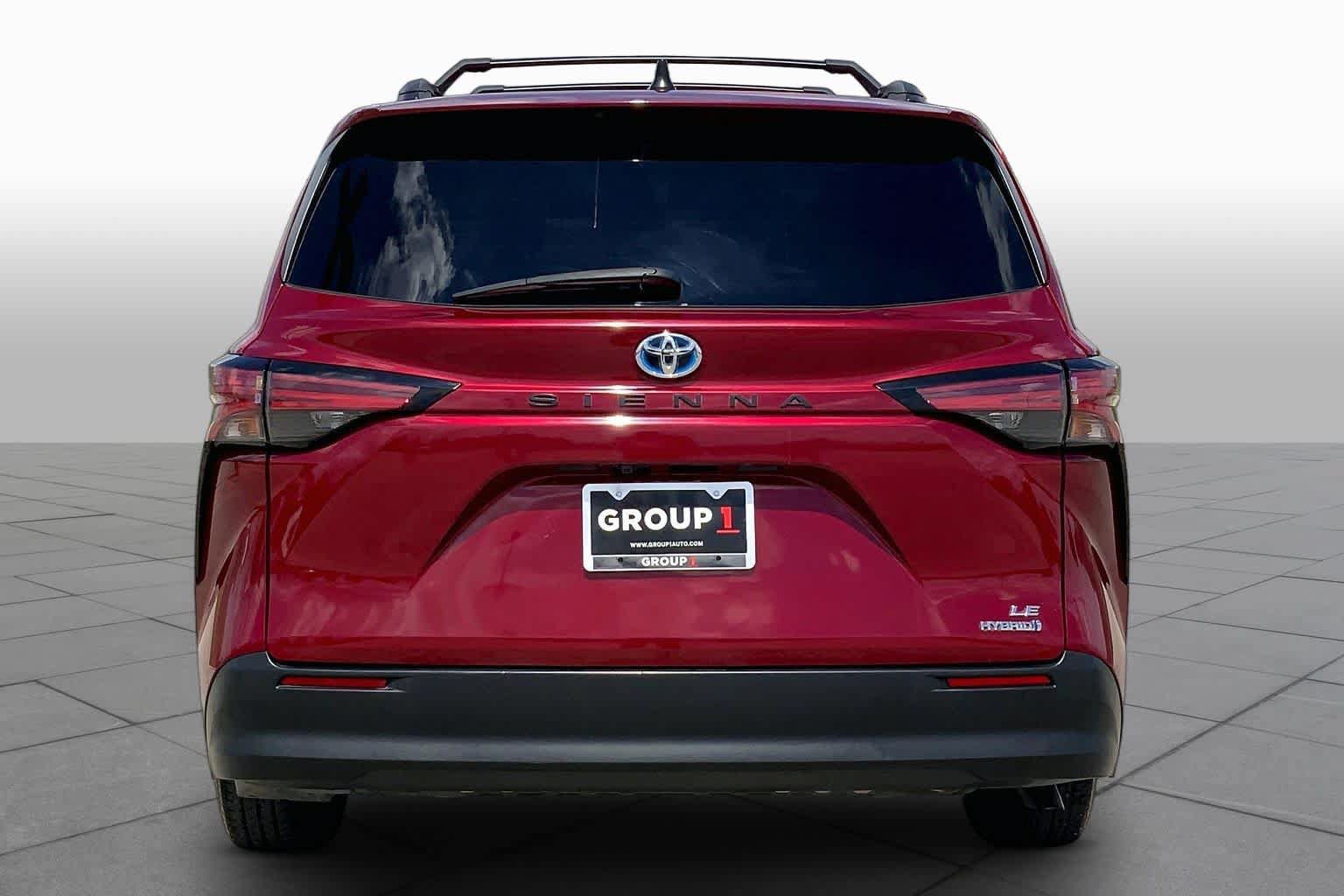Used 2022 Toyota Sienna LE FWD image 5