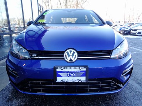 Used 2019 Volkswagen Golf R 4-Door image 2