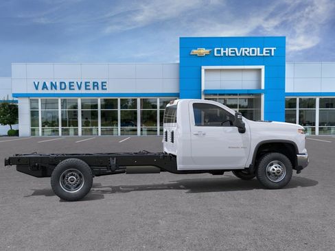 New 2026 Chevrolet Silverado 3500 W/T RWD image 7