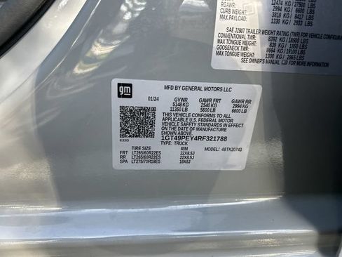 Used 2024 GMC Sierra 2500 AT4 w/ AT4 Premium Plus Package AWD/4WD image 43