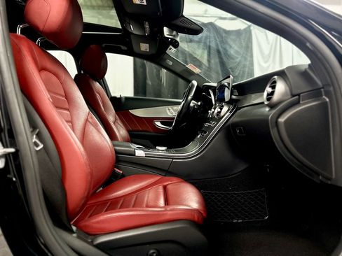 Used 2019 Mercedes-Benz C 300 4MATIC Sedan image 23