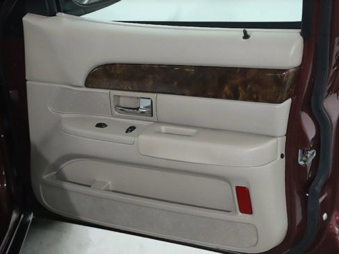 Used 2007 Mercury Grand Marquis GS image 31