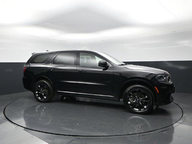 Used 2025 Dodge Durango GT AWD/4WD image 6