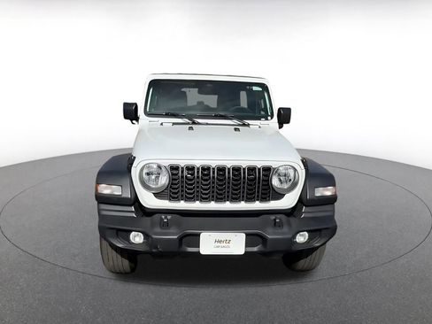 Used 2025 Jeep Wrangler Sport S image 4