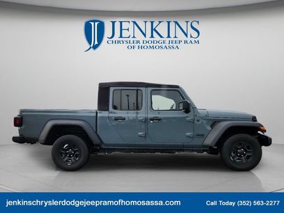 Used 2024 Jeep Gladiator Sport
