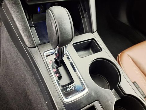 Used 2019 Subaru Outback 2.5i Touring w/ Popular Package #3A image 23