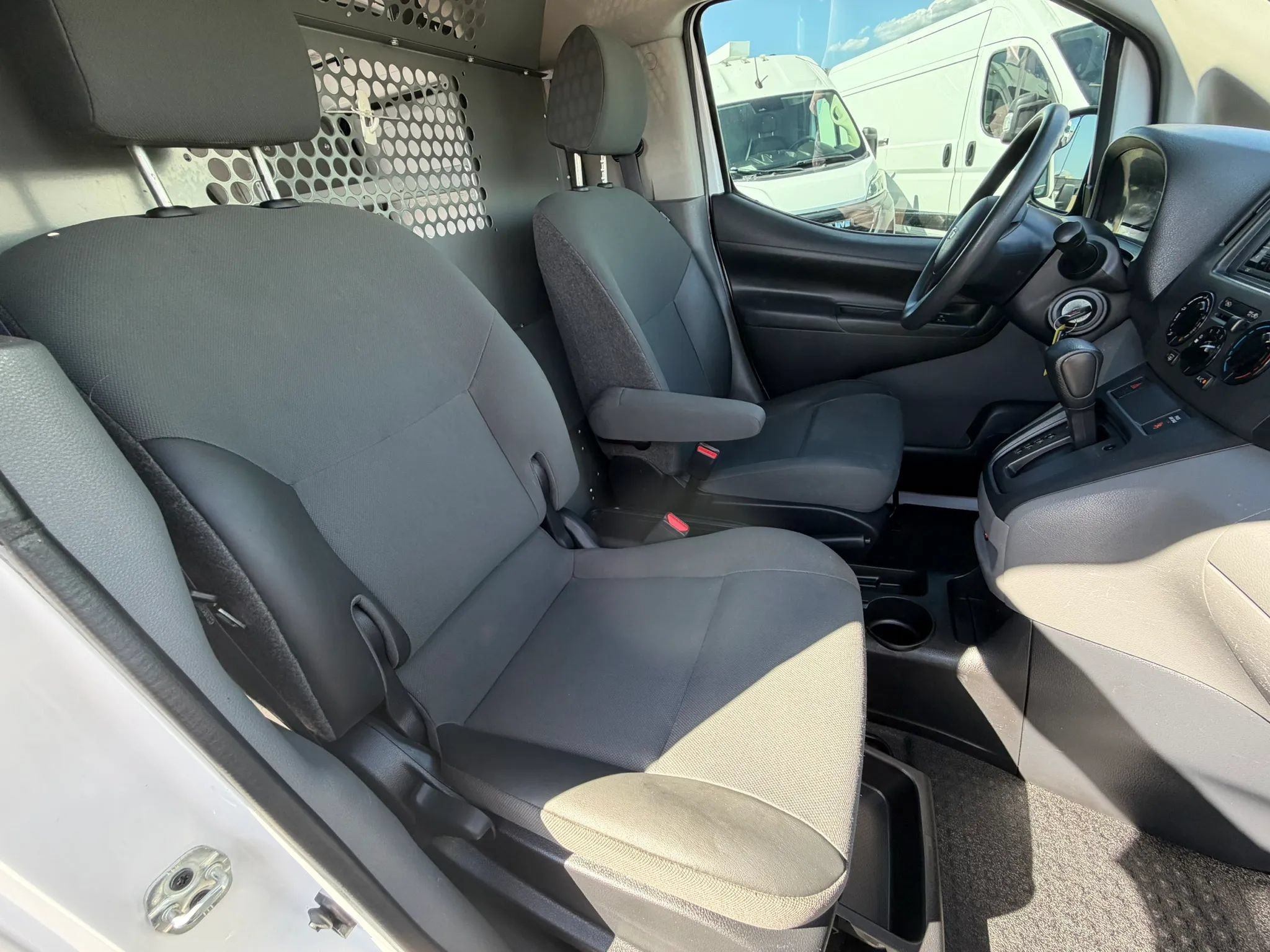 Used 2017 Chevrolet City Express LT FWD image 19