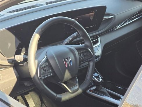 Used 2024 Buick Envista Avenir image 17