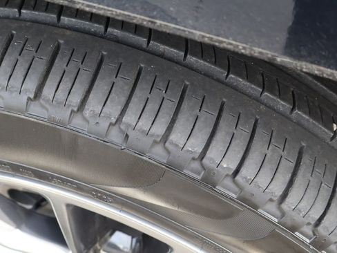 Used 2025 Jeep Grand Wagoneer Series III w/ Quick Order Packagew 28T image 9