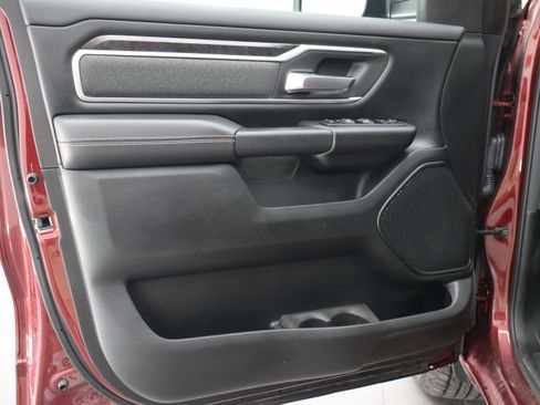 Used 2020 RAM 1500 Big Horn AWD/4WD image 39