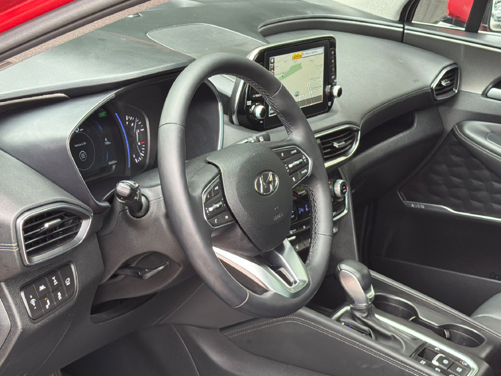 Used 2020 Hyundai Santa Fe Limited AWD/4WD image 16
