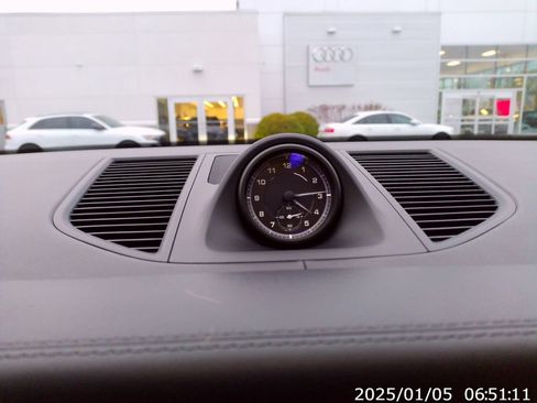 Used 2023 Porsche Macan S image 22