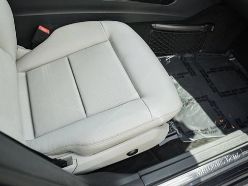 Used 2010 Mercedes-Benz E 350 Sedan image 24