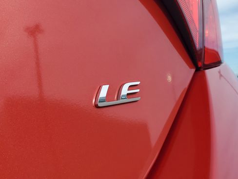 Used 2019 Toyota Corolla LE FWD image 7