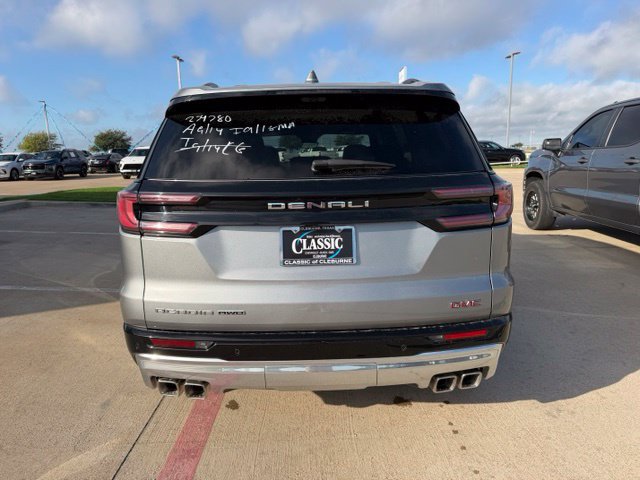 Used 2026 GMC Acadia Denali AWD/4WD image 5