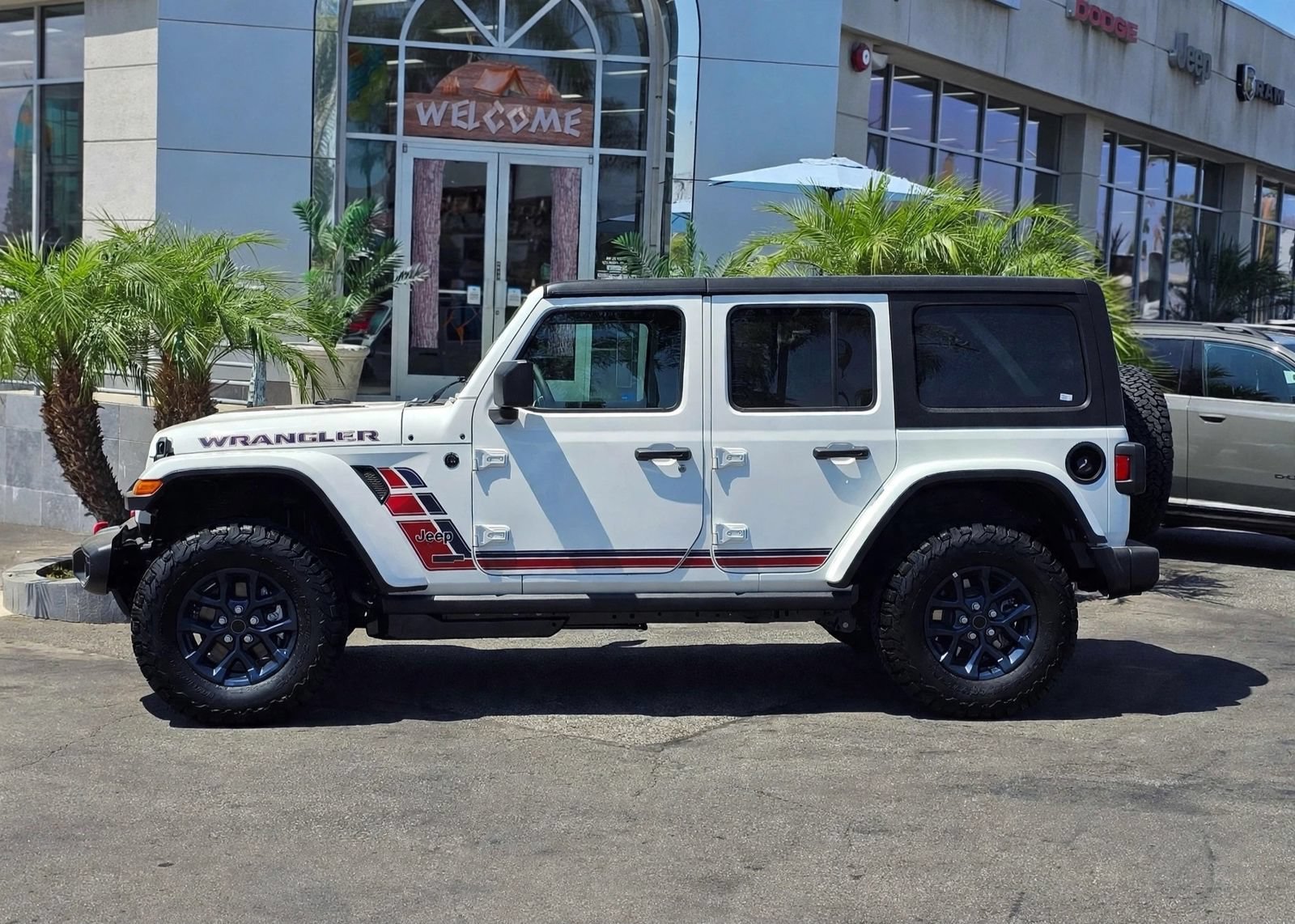 New 2026 Jeep Wrangler Unlimited Sport w/ Dual Top Group AWD/4WD image 6